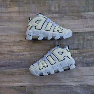 Nike Air Uptempo Summit Blancas y Negras