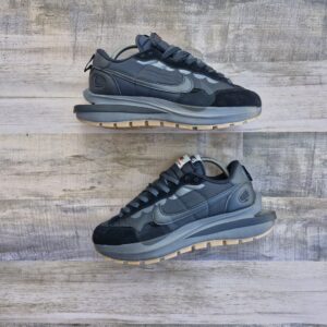 20240918_144752 Nike Sacai Vaporwaffle Negras