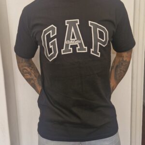 Remera Gap Negra