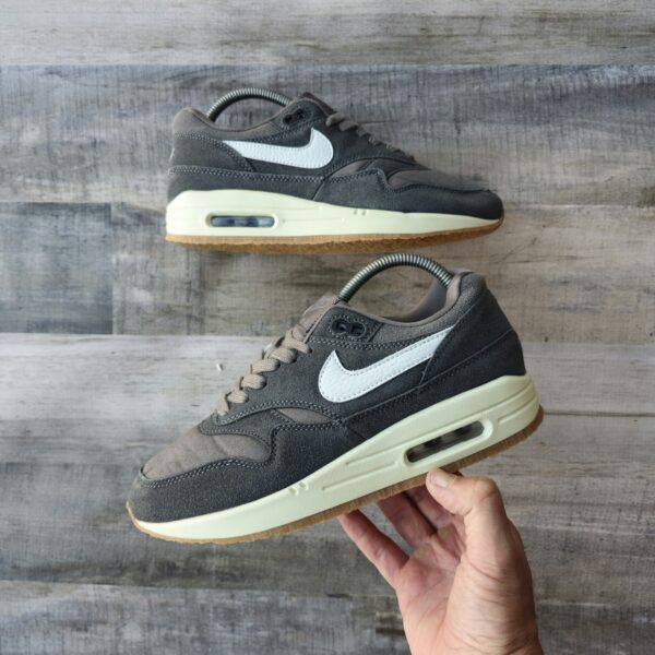 Nike Air Max 1 Crepe Soft Grey - Imagen 2