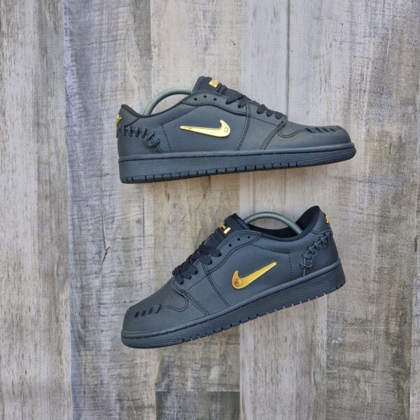 Nike Air Jordan 1 Low Method of Make