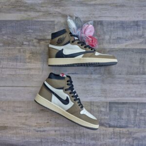 Jordan 1 x Travis Scott Mocha