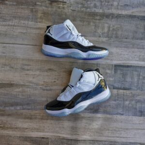Nike Air Jordan Retro 11 Concord
