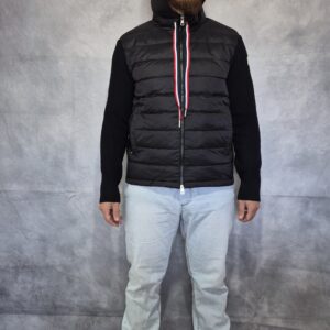 Campera Moncler manga de hilo