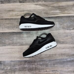 Nike Air Max 1 Rebel Skulls