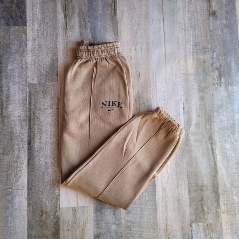 Jogging Nike Marrón