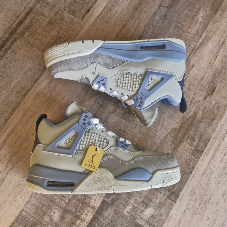 Nike Air Jordan Retro 4 First Class