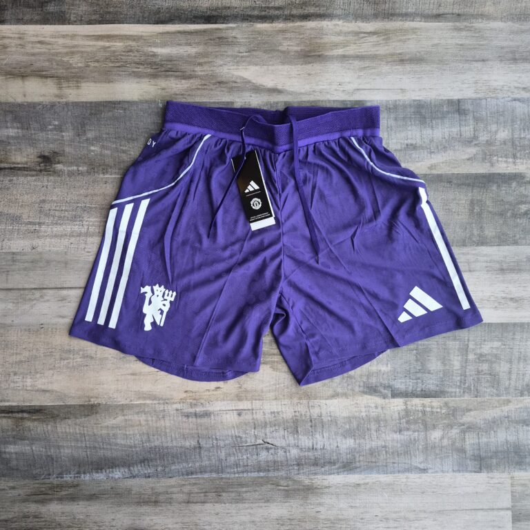 Short de Futbol Manchester United Violeta