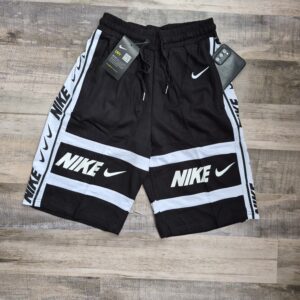 Short Nike con Bolsillos con cierre