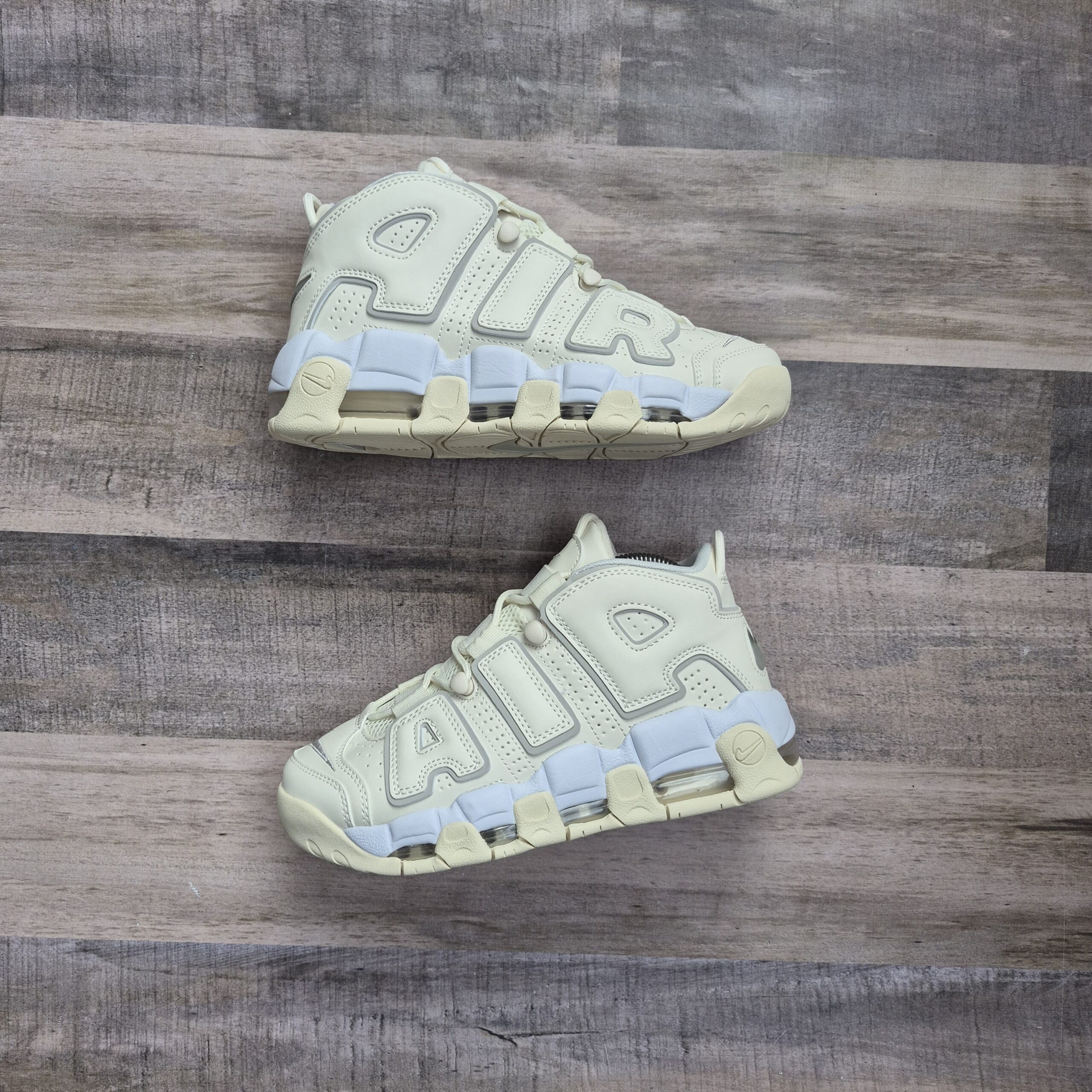 Nike Air Uptempo Beige - Imagen 1