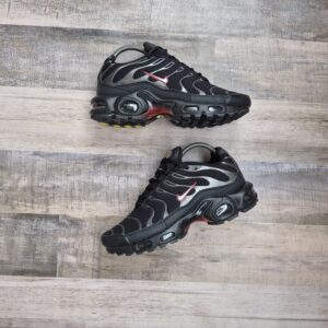 Nike Air Max Plus  Carbon Fiber