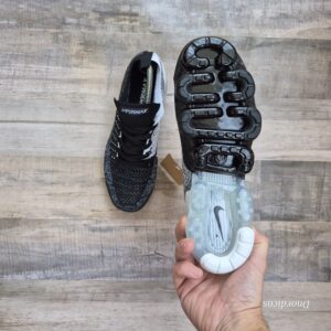 Nike Air  Vapormax Flyknit 2.0 Orca - Thumbnail Image 3